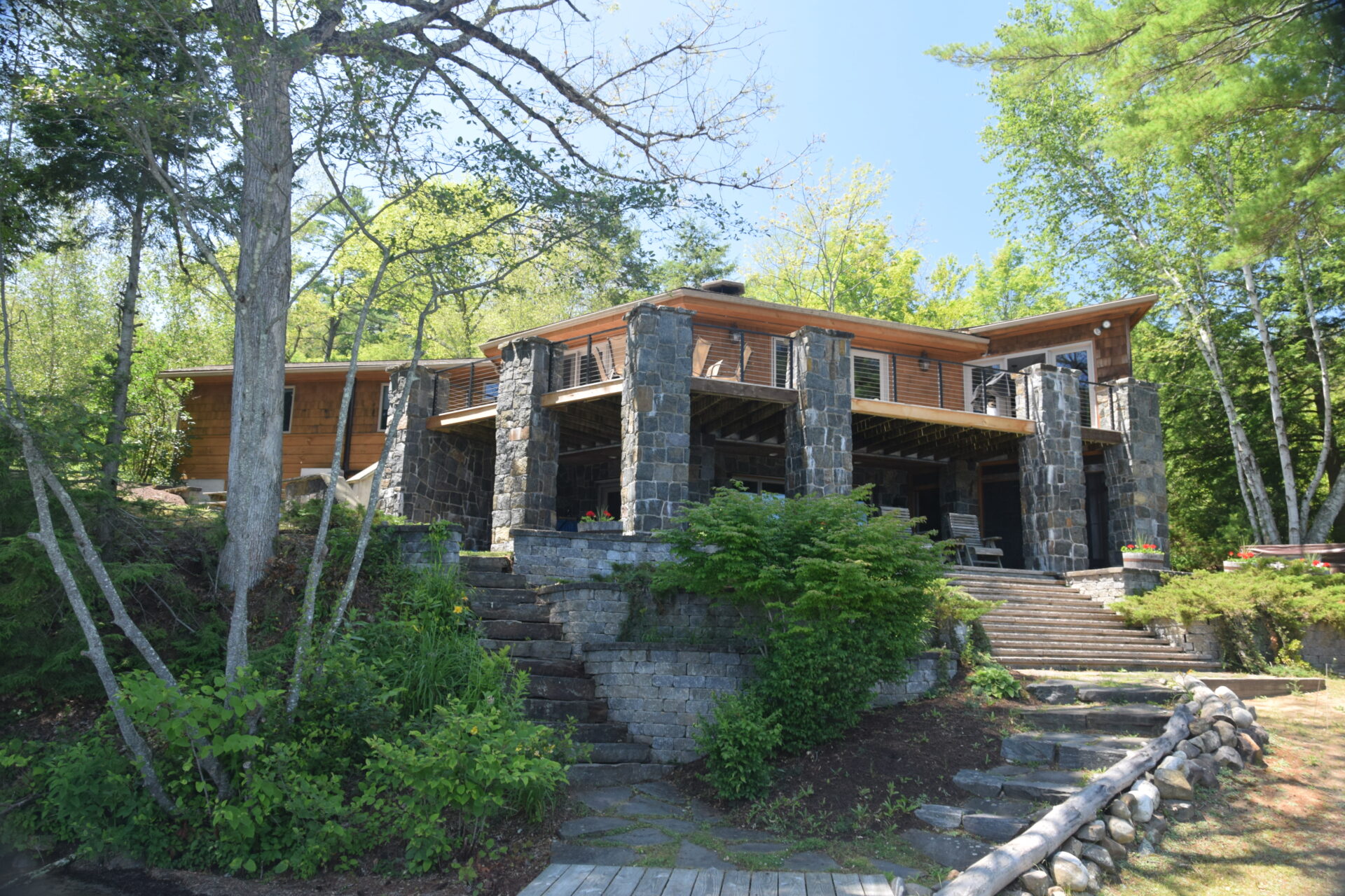 MLS# lakegeorgevacationnorthwestbay